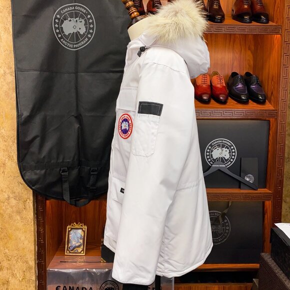 Canada Goose Expedition white Unisex Hooded Parka - Picture 2 of 7